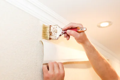 Pose de papier peint à Ichy — revêtements muraux et toiles de verre